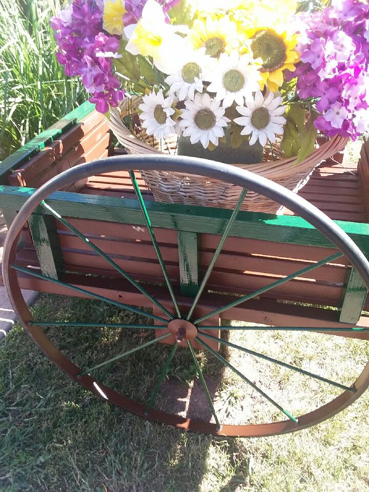 steel wagon wheels on cart